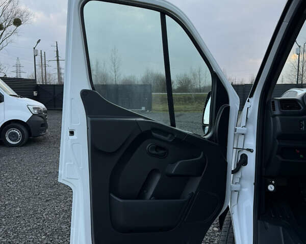 Белый Рено Мастер, объемом двигателя 2.3 л и пробегом 320 тыс. км за 24500 $, фото 25 на Automoto.ua