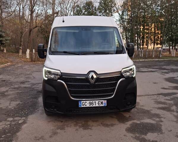Белый Рено Мастер, объемом двигателя 2.3 л и пробегом 288 тыс. км за 19600 $, фото 3 на Automoto.ua