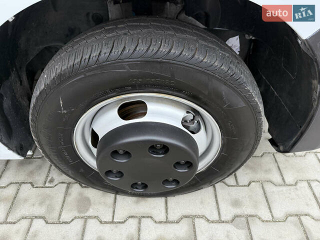 Білий Рено Мастєр, об'ємом двигуна 2.3 л та пробігом 98 тис. км за 27300 $, фото 27 на Automoto.ua