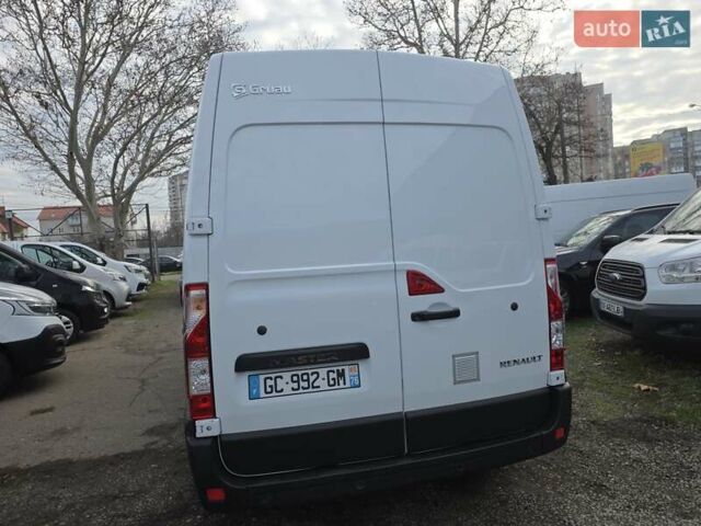 Белый Рено Мастер, объемом двигателя 2.3 л и пробегом 206 тыс. км за 21000 $, фото 13 на Automoto.ua