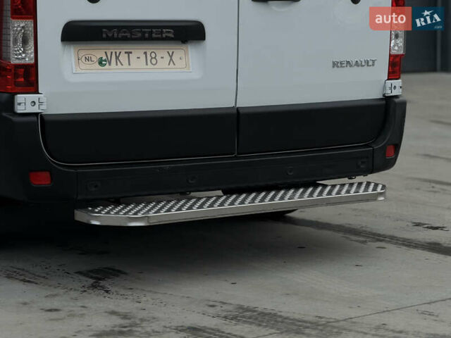 Белый Рено Мастер, объемом двигателя 2.3 л и пробегом 177 тыс. км за 20900 $, фото 28 на Automoto.ua