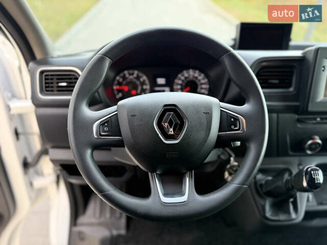 Белый Рено Мастер, объемом двигателя 2.3 л и пробегом 230 тыс. км за 19950 $, фото 24 на Automoto.ua