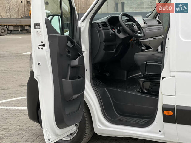 Белый Рено Мастер, объемом двигателя 2.3 л и пробегом 233 тыс. км за 17900 $, фото 82 на Automoto.ua