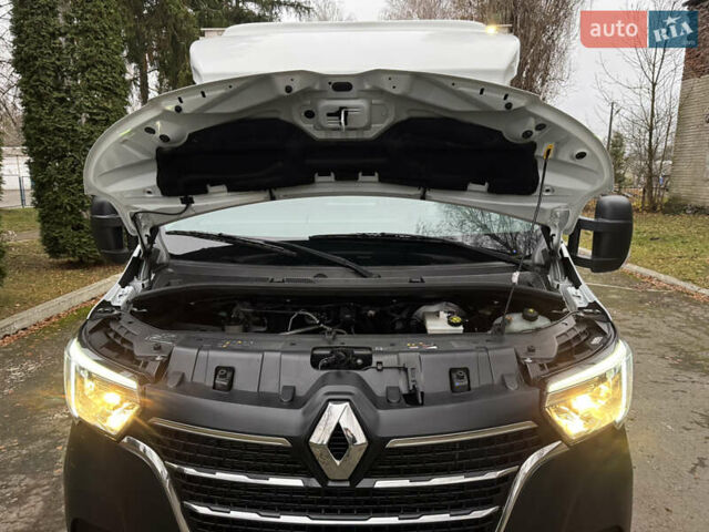 Белый Рено Мастер, объемом двигателя 2.3 л и пробегом 66 тыс. км за 25500 $, фото 58 на Automoto.ua