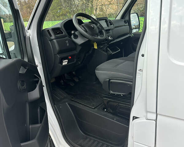 Белый Рено Мастер, объемом двигателя 2.3 л и пробегом 193 тыс. км за 22500 $, фото 21 на Automoto.ua