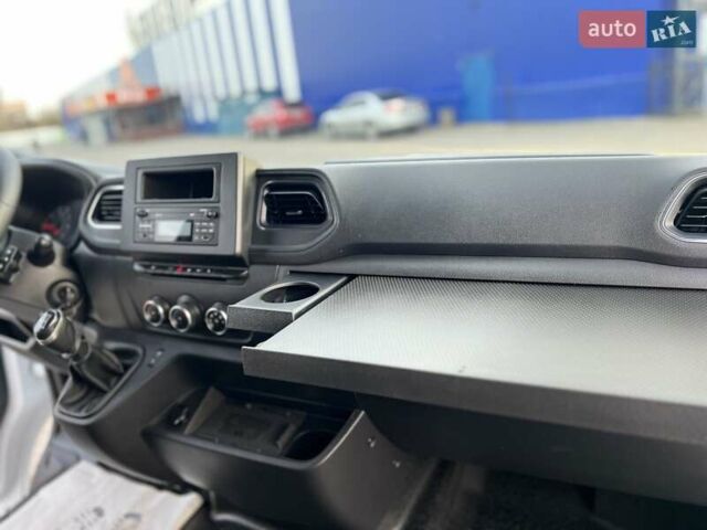 Белый Рено Мастер, объемом двигателя 2.3 л и пробегом 164 тыс. км за 19950 $, фото 36 на Automoto.ua