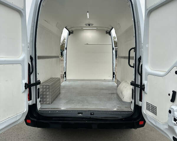 Білий Рено Мастєр, об'ємом двигуна 2.3 л та пробігом 308 тис. км за 18500 $, фото 16 на Automoto.ua