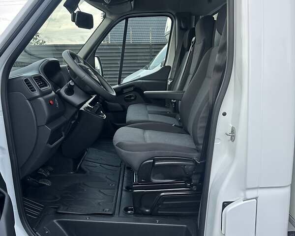 Белый Рено Мастер, объемом двигателя 2.3 л и пробегом 290 тыс. км за 25200 $, фото 29 на Automoto.ua