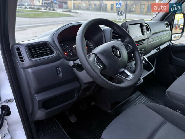 Белый Рено Мастер, объемом двигателя 0 л и пробегом 252 тыс. км за 18800 $, фото 26 на Automoto.ua