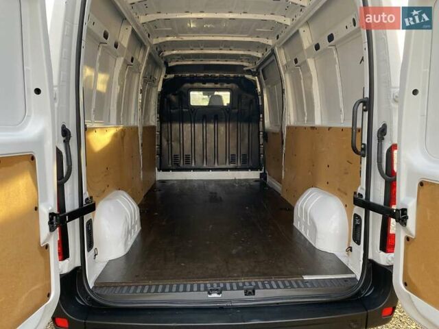 Білий Рено Мастєр, об'ємом двигуна 2.3 л та пробігом 198 тис. км за 17850 $, фото 19 на Automoto.ua