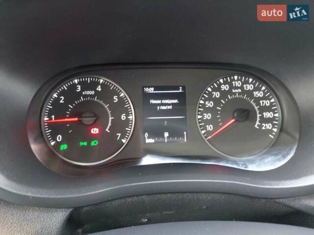 Белый Рено Мастер, объемом двигателя 2.3 л и пробегом 192 тыс. км за 18400 $, фото 51 на Automoto.ua