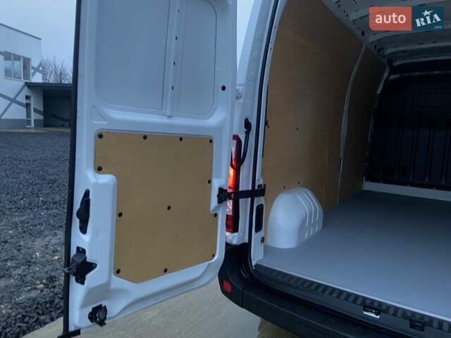 Білий Рено Мастєр, об'ємом двигуна 2.3 л та пробігом 181 тис. км за 21897 $, фото 18 на Automoto.ua