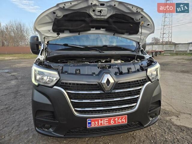Белый Рено Мастер, объемом двигателя 2.3 л и пробегом 179 тыс. км за 18900 $, фото 41 на Automoto.ua