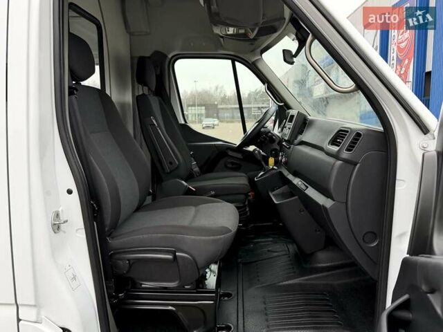 Білий Рено Мастєр, об'ємом двигуна 2.3 л та пробігом 201 тис. км за 17200 $, фото 20 на Automoto.ua