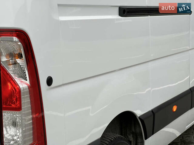Белый Рено Мастер, объемом двигателя 2.3 л и пробегом 233 тыс. км за 17900 $, фото 71 на Automoto.ua