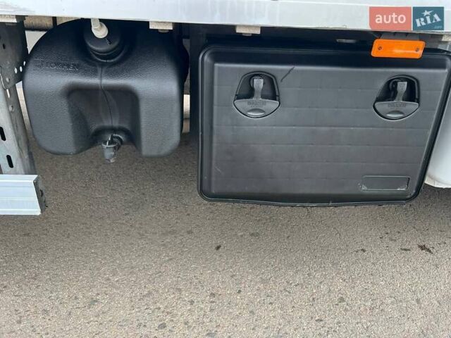 Белый Рено Мастер, объемом двигателя 2.3 л и пробегом 293 тыс. км за 24999 $, фото 87 на Automoto.ua