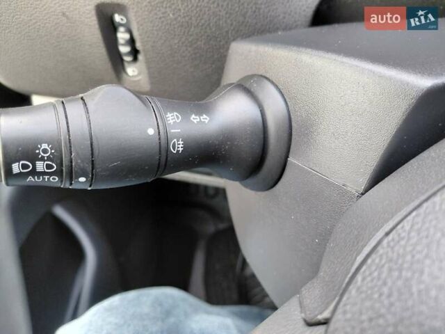 Белый Рено Мастер, объемом двигателя 2.3 л и пробегом 192 тыс. км за 18400 $, фото 54 на Automoto.ua