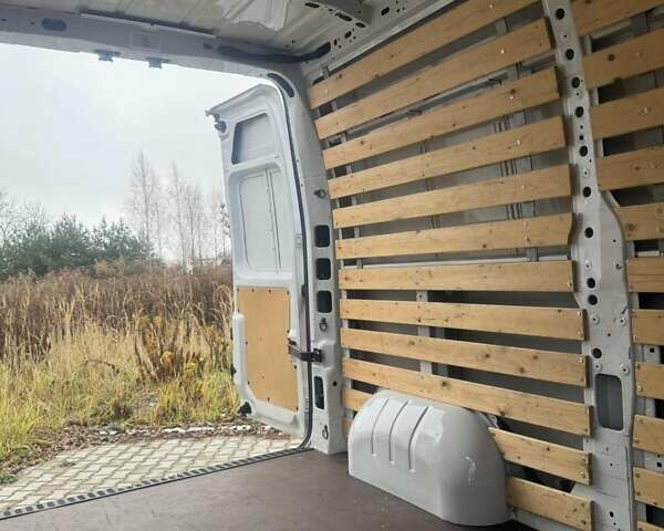 Белый Рено Мастер, объемом двигателя 2.3 л и пробегом 262 тыс. км за 18100 $, фото 9 на Automoto.ua