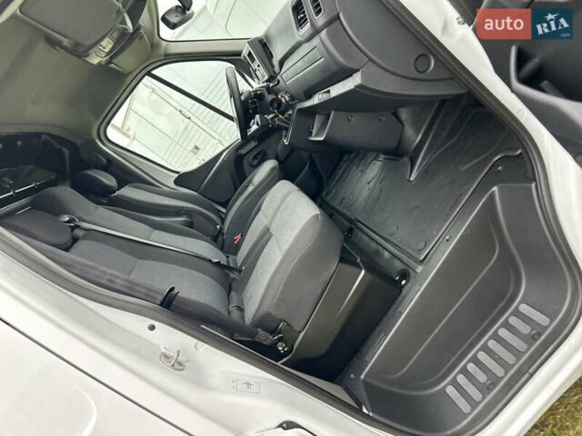 Білий Рено Мастєр, об'ємом двигуна 2.3 л та пробігом 169 тис. км за 18400 $, фото 38 на Automoto.ua