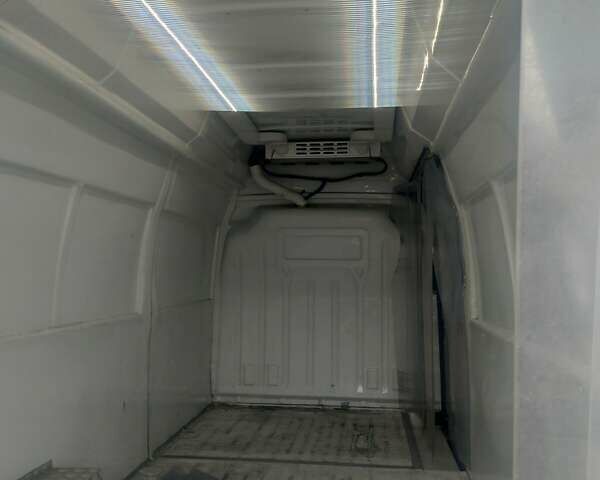 Білий Рено Мастєр, об'ємом двигуна 2.3 л та пробігом 366 тис. км за 19500 $, фото 3 на Automoto.ua