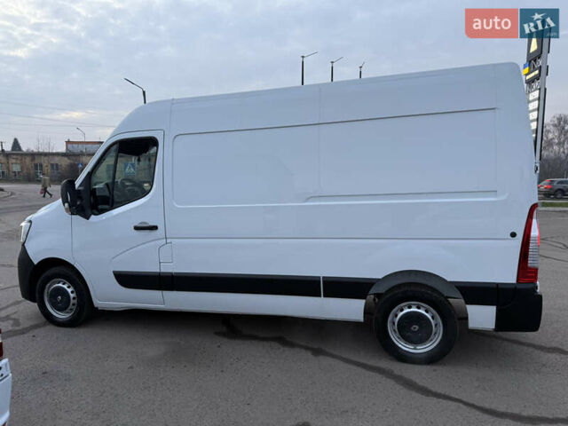 Белый Рено Мастер, объемом двигателя 0 л и пробегом 252 тыс. км за 18800 $, фото 4 на Automoto.ua