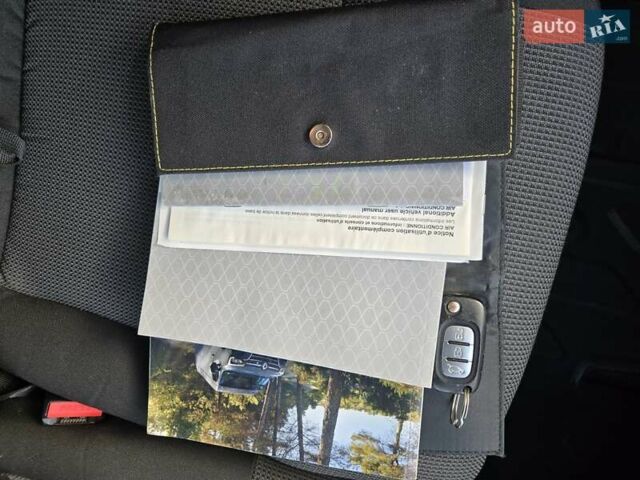 Белый Рено Мастер, объемом двигателя 2.3 л и пробегом 179 тыс. км за 18900 $, фото 64 на Automoto.ua