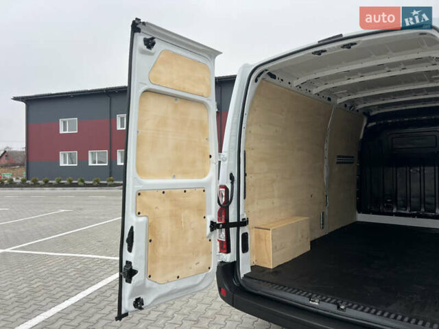 Белый Рено Мастер, объемом двигателя 2.3 л и пробегом 233 тыс. км за 17900 $, фото 76 на Automoto.ua