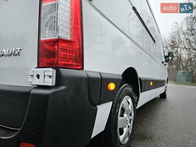 Білий Рено Мастєр, об'ємом двигуна 2.3 л та пробігом 217 тис. км за 18900 $, фото 29 на Automoto.ua