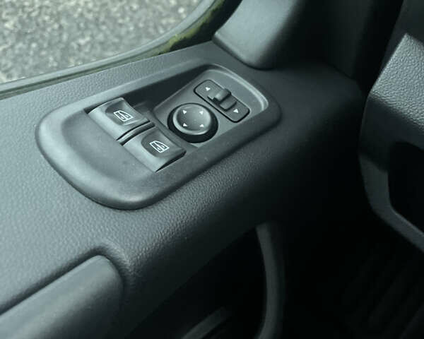 Белый Рено Мастер, объемом двигателя 2.3 л и пробегом 202 тыс. км за 21900 $, фото 27 на Automoto.ua