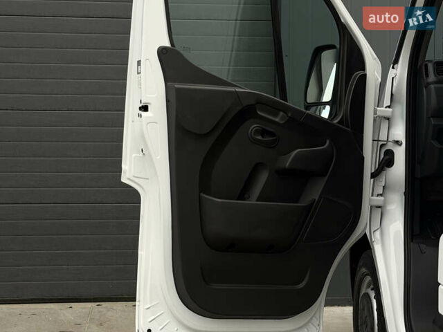 Белый Рено Мастер, объемом двигателя 2.3 л и пробегом 177 тыс. км за 20900 $, фото 38 на Automoto.ua