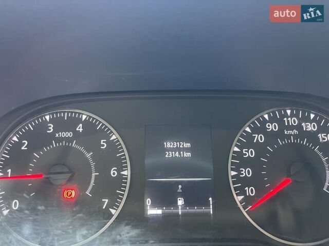 Белый Рено Мастер, объемом двигателя 2.3 л и пробегом 180 тыс. км за 22000 $, фото 40 на Automoto.ua