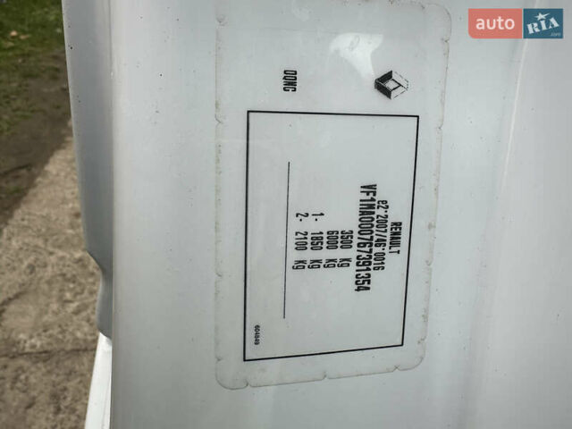 Белый Рено Мастер, объемом двигателя 2.3 л и пробегом 193 тыс. км за 22500 $, фото 42 на Automoto.ua