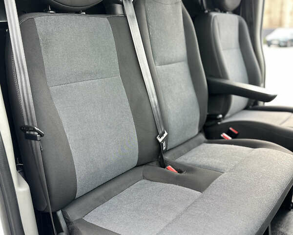 Белый Рено Мастер, объемом двигателя 2.3 л и пробегом 240 тыс. км за 18500 $, фото 77 на Automoto.ua