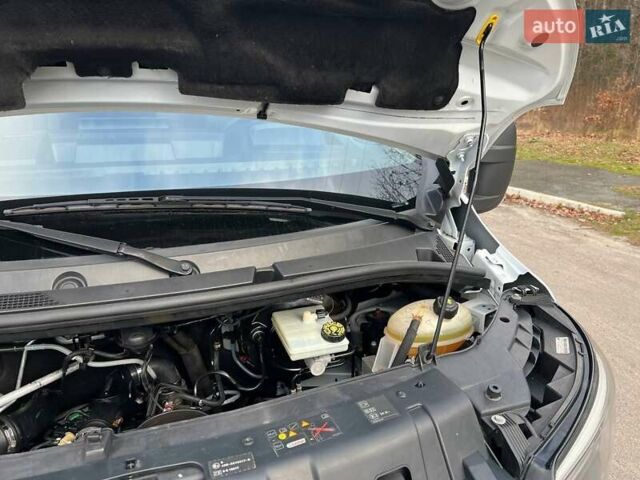 Белый Рено Мастер, объемом двигателя 2.3 л и пробегом 293 тыс. км за 24999 $, фото 56 на Automoto.ua