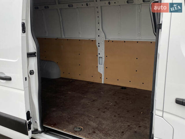 Білий Рено Мастєр, об'ємом двигуна 2.3 л та пробігом 246 тис. км за 19900 $, фото 73 на Automoto.ua