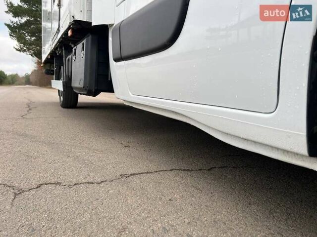 Белый Рено Мастер, объемом двигателя 2.3 л и пробегом 293 тыс. км за 24999 $, фото 30 на Automoto.ua