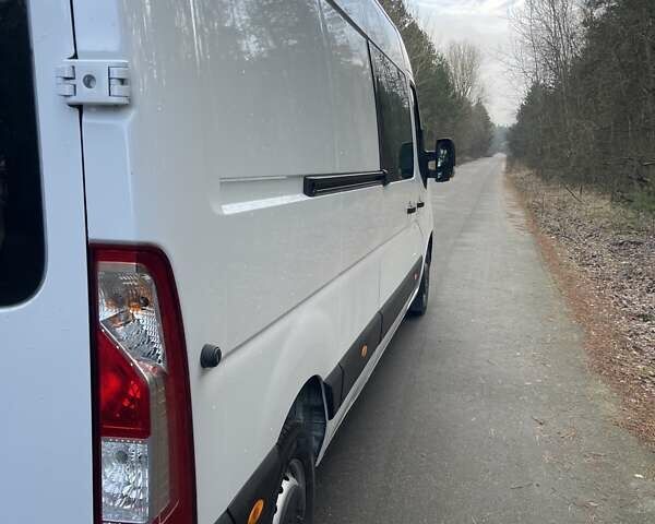 Белый Рено Мастер, объемом двигателя 2.3 л и пробегом 180 тыс. км за 22000 $, фото 17 на Automoto.ua