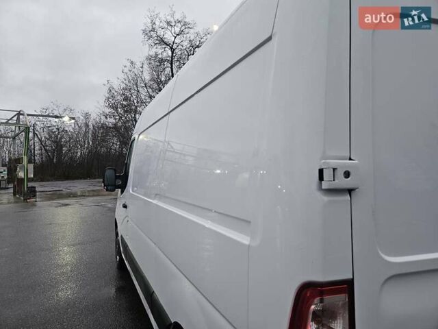 Белый Рено Мастер, объемом двигателя 2.3 л и пробегом 184 тыс. км за 18300 $, фото 25 на Automoto.ua