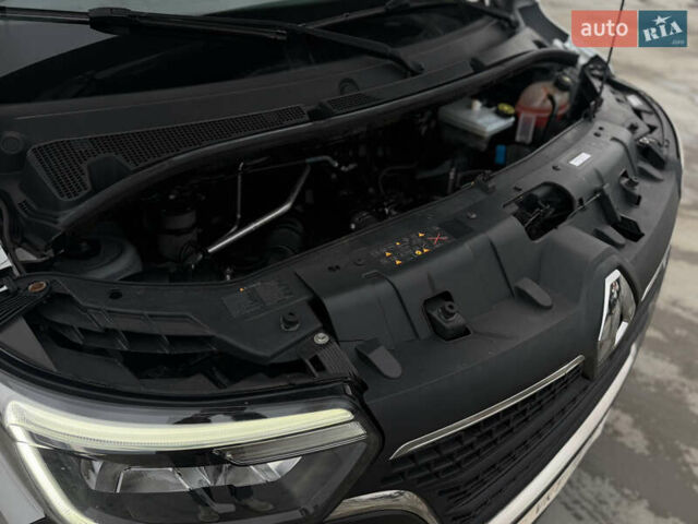 Белый Рено Мастер, объемом двигателя 2.3 л и пробегом 177 тыс. км за 20900 $, фото 14 на Automoto.ua