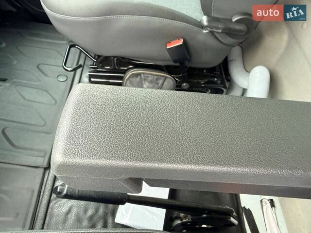 Білий Рено Мастєр, об'ємом двигуна 2.3 л та пробігом 335 тис. км за 24500 $, фото 76 на Automoto.ua