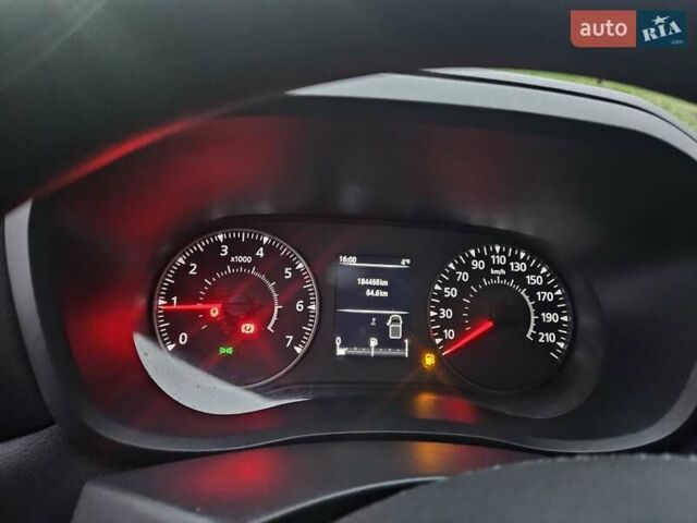 Белый Рено Мастер, объемом двигателя 2.3 л и пробегом 184 тыс. км за 18300 $, фото 44 на Automoto.ua