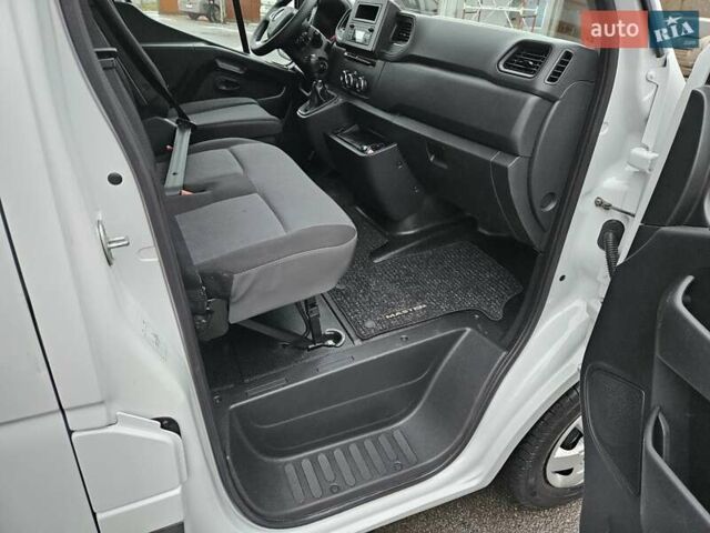 Білий Рено Мастєр, об'ємом двигуна 2.3 л та пробігом 217 тис. км за 18900 $, фото 46 на Automoto.ua