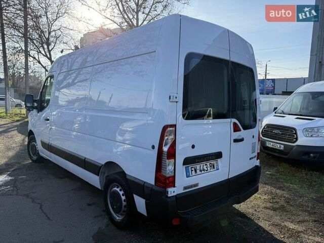 Белый Рено Мастер, объемом двигателя 2.3 л и пробегом 250 тыс. км за 19999 $, фото 12 на Automoto.ua