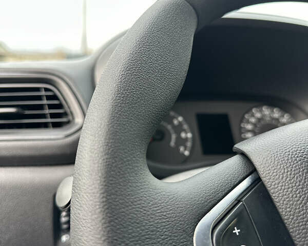 Белый Рено Мастер, объемом двигателя 2.3 л и пробегом 240 тыс. км за 18500 $, фото 48 на Automoto.ua