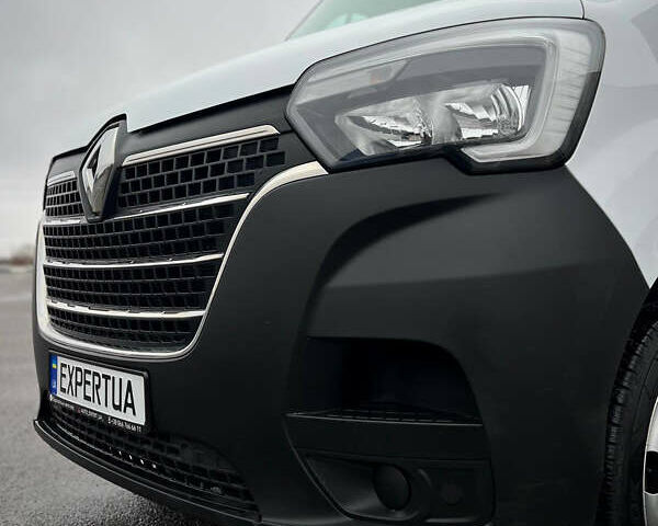 Белый Рено Мастер, объемом двигателя 2.3 л и пробегом 229 тыс. км за 25300 $, фото 8 на Automoto.ua