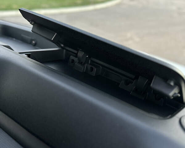 Білий Рено Мастєр, об'ємом двигуна 2.3 л та пробігом 175 тис. км за 19600 $, фото 56 на Automoto.ua