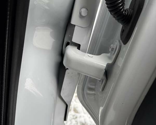 Білий Рено Мастєр, об'ємом двигуна 2.3 л та пробігом 209 тис. км за 18700 $, фото 55 на Automoto.ua