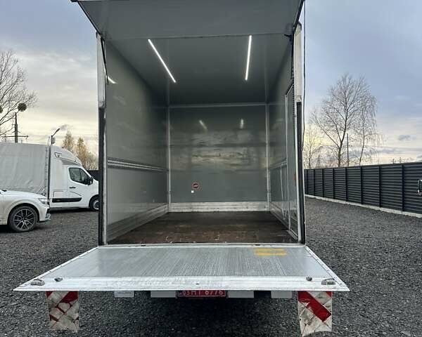 Белый Рено Мастер, объемом двигателя 2.3 л и пробегом 290 тыс. км за 25200 $, фото 14 на Automoto.ua