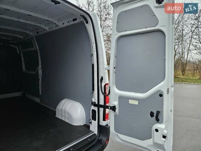 Білий Рено Мастєр, об'ємом двигуна 2.3 л та пробігом 217 тис. км за 18900 $, фото 64 на Automoto.ua