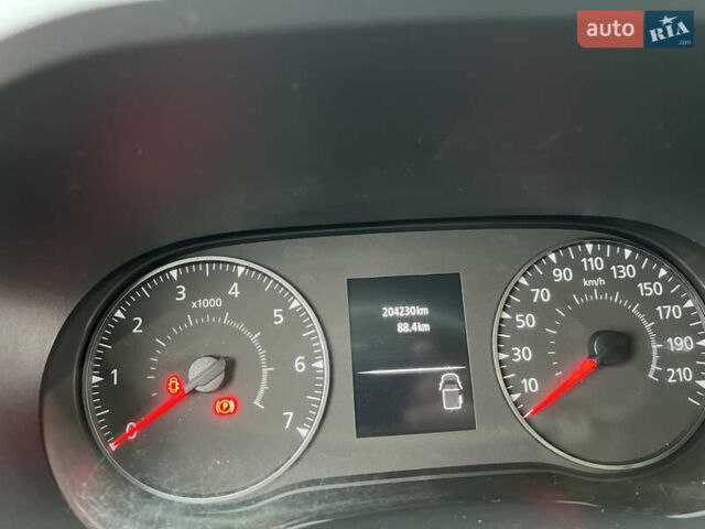 Білий Рено Мастєр, об'ємом двигуна 0 л та пробігом 204 тис. км за 17350 $, фото 34 на Automoto.ua